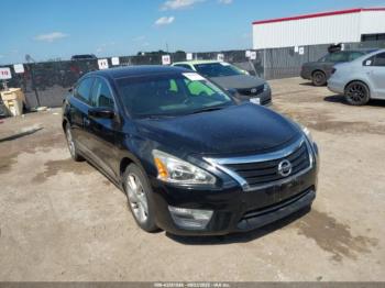 Salvage Nissan Altima