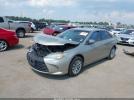 Toyota Camry Le Image 4