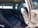 Toyota Camry Se Image 10