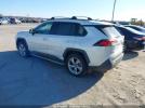 Toyota RAV4 Xle Premium Image 3