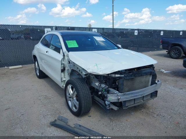  Salvage Mercedes-Benz GLA