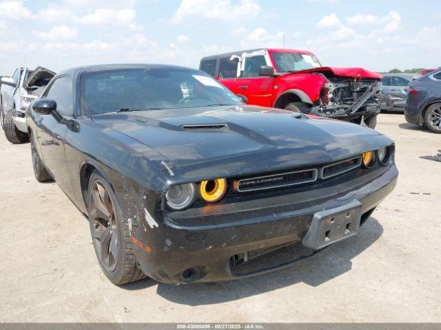  Salvage Dodge Challenger