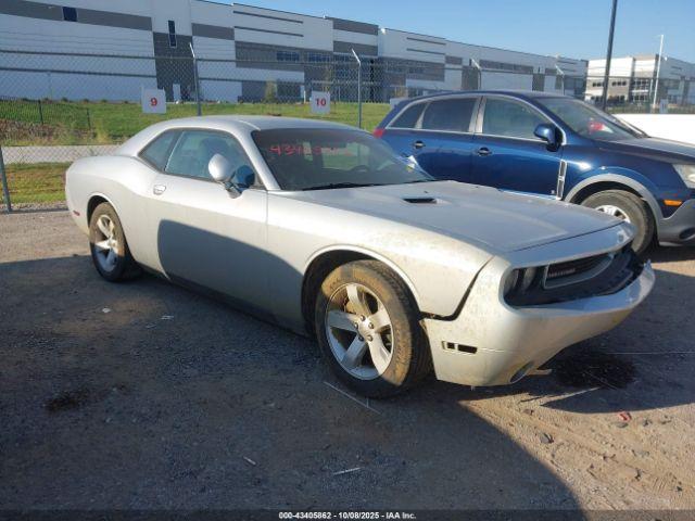  Salvage Dodge Challenger