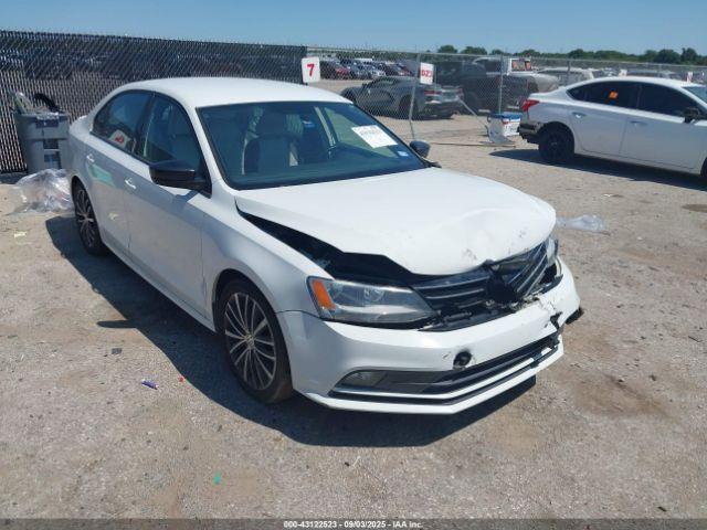  Salvage Volkswagen Jetta