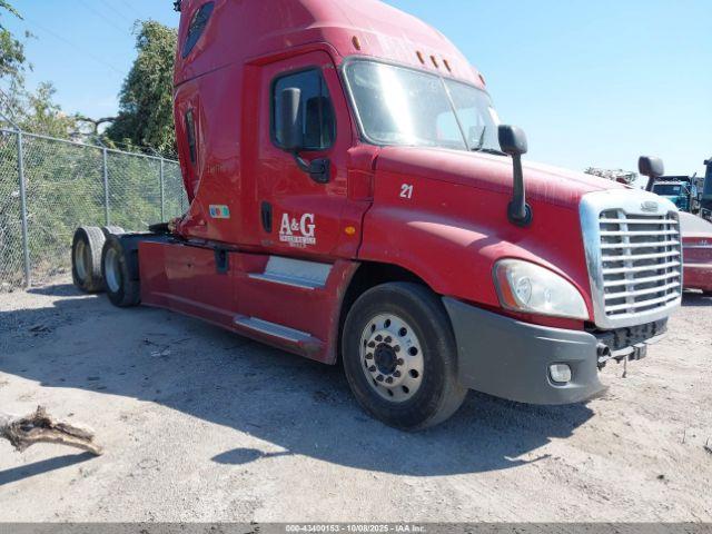  Salvage Freightliner Cascadia 125