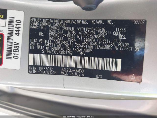 Toyota Sienna Le Image 5