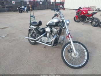  Salvage Harley-Davidson Xl883