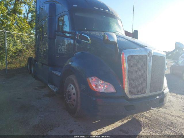  Salvage Kenworth T680