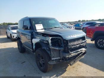  Salvage Land Rover Defender