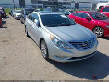  Salvage Hyundai SONATA