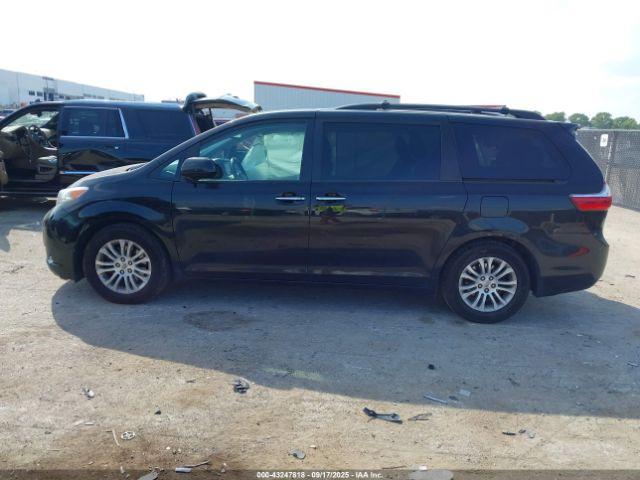 Toyota Sienna Xle 8 Passenger Image 8