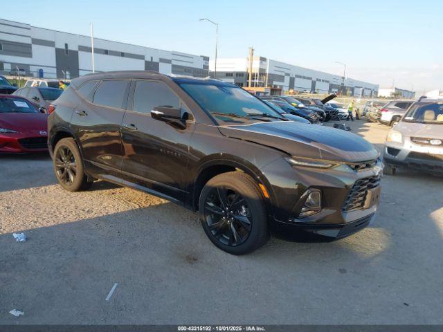  Salvage Chevrolet Blazer