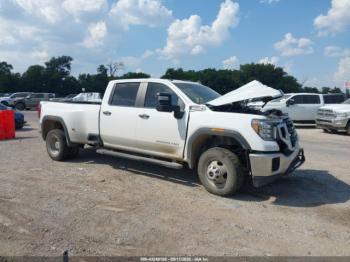  Salvage General Motors Sierra 3500HD