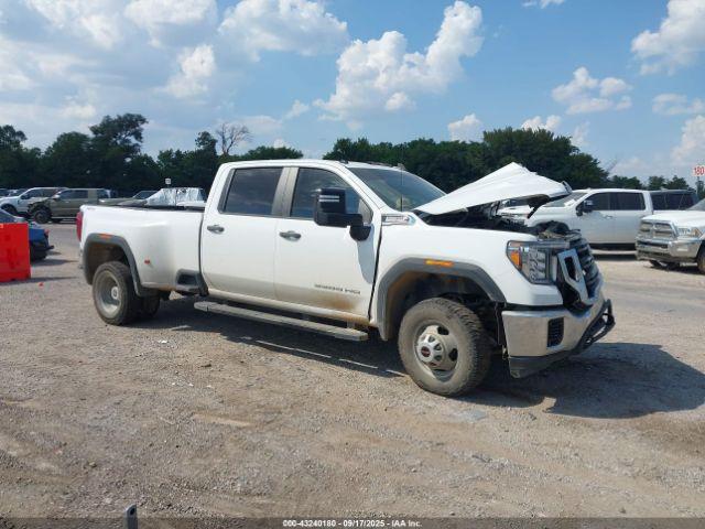  Salvage General Motors Sierra 3500HD