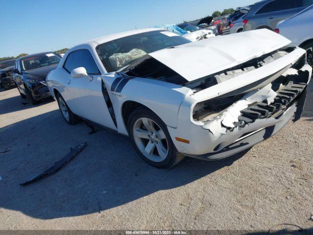  Salvage Dodge Challenger