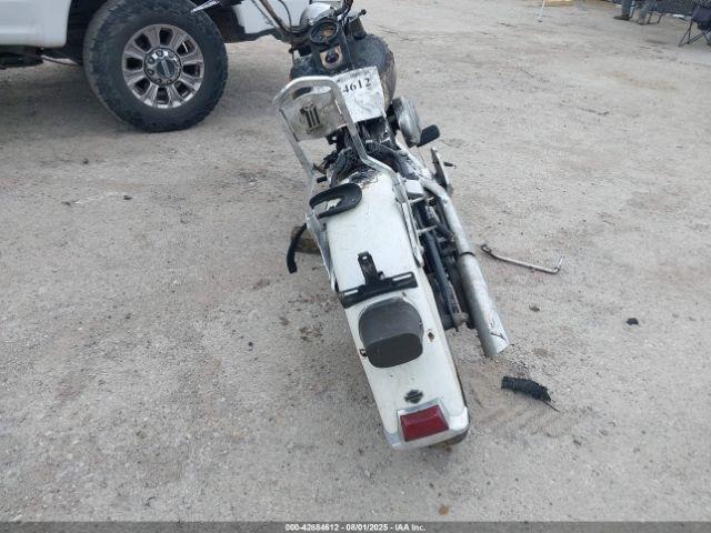 Harley-Davidson Flstci Image 9