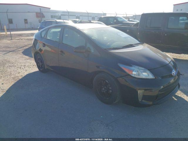 Salvage Toyota Prius