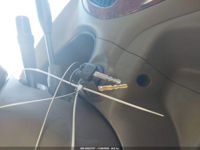 Toyota Tundra Limited V8 Image 5