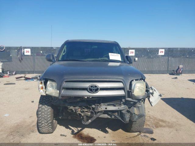 Toyota Tundra Limited V8 Image 13