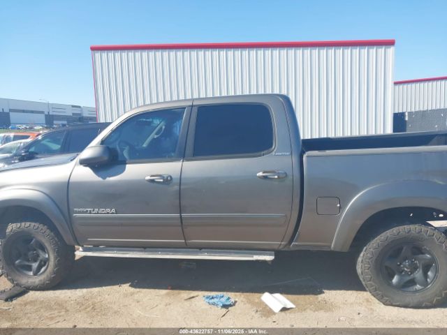 Toyota Tundra Limited V8 Image 16