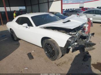  Salvage Dodge Challenger