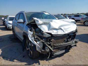  Salvage Hyundai TUCSON