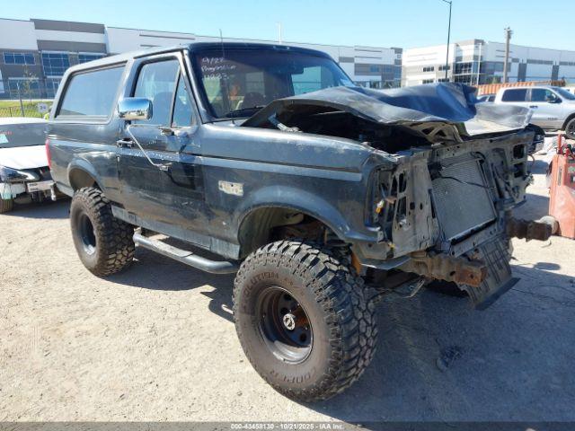  Salvage Ford Bronco
