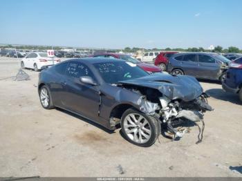 Salvage Hyundai Genesis
