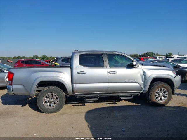 Toyota Tacoma Sr5 V6 Image 12