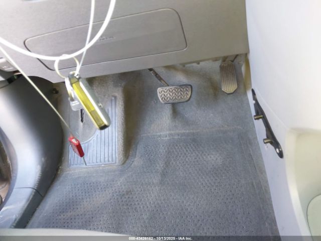 Toyota Sienna Xle Premium 8 Passenger Image 7