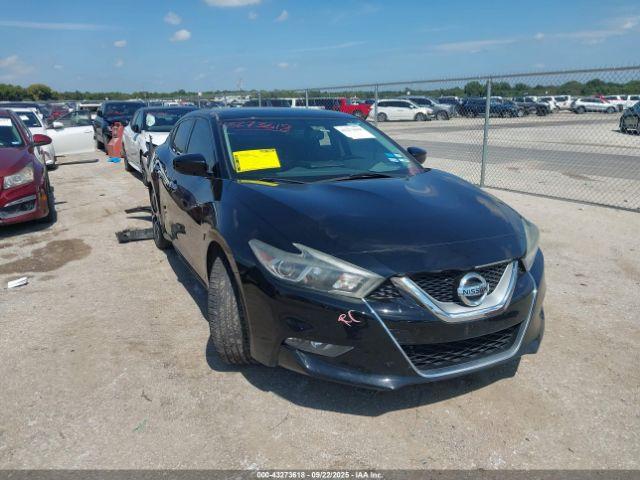  Salvage Nissan Maxima