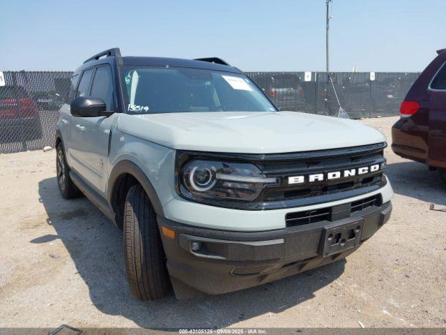  Salvage Ford Bronco
