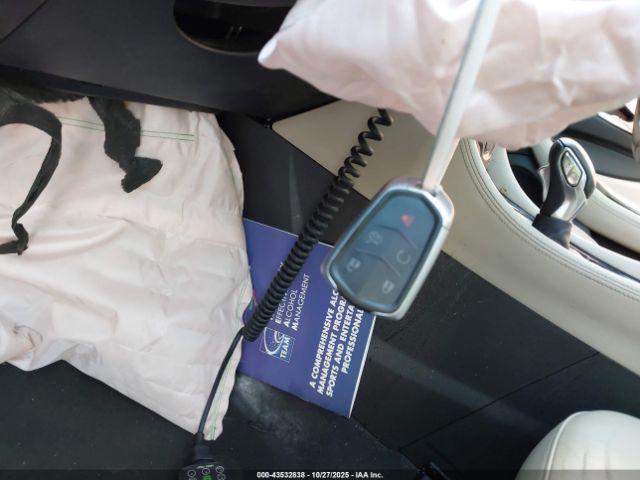 Buick Envision Essence Image 8