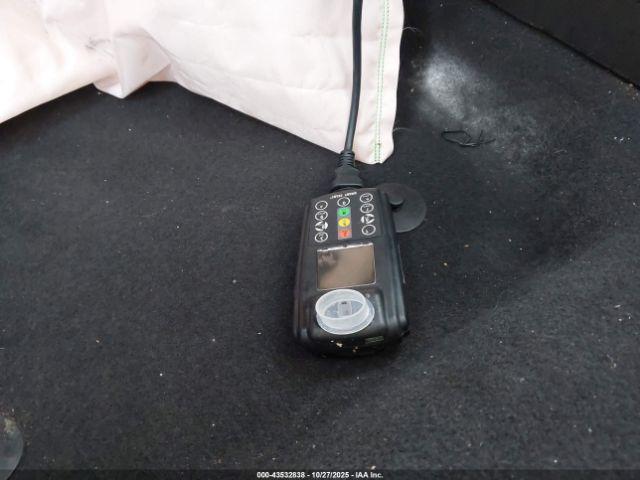 Buick Envision Essence Image 3