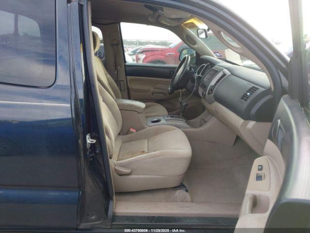 Toyota Tacoma Prerunner V6 Image 9