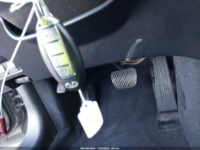 INFINITI M37 Image 10