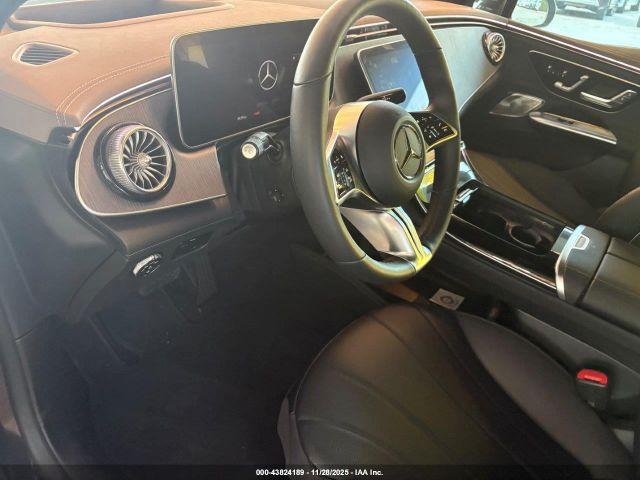 Mercedes-Benz EQE Image 4