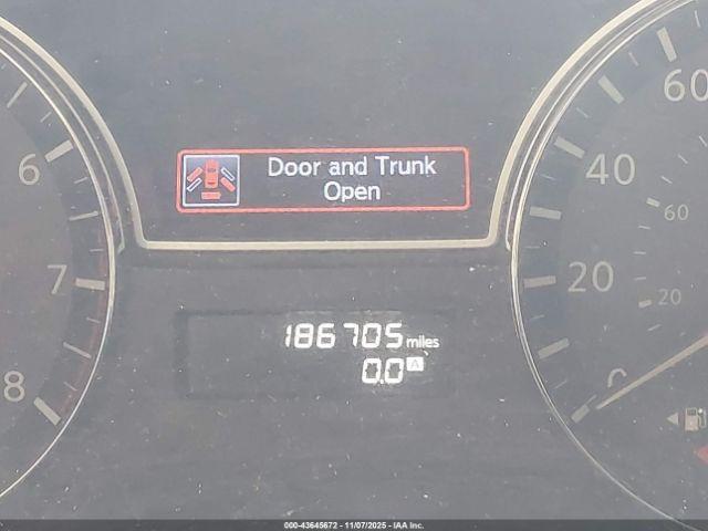 Nissan Altima 2.5 S Image 13