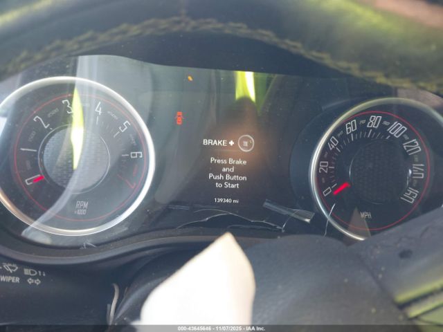 Dodge Challenger Sxt Image 8