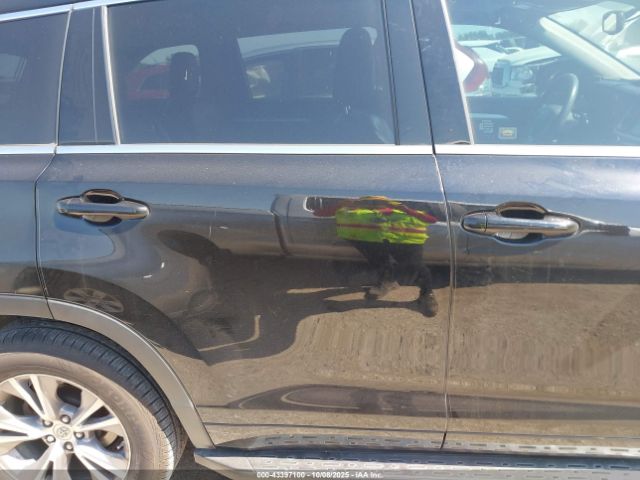 Toyota Highlander Xle V6 Image 9