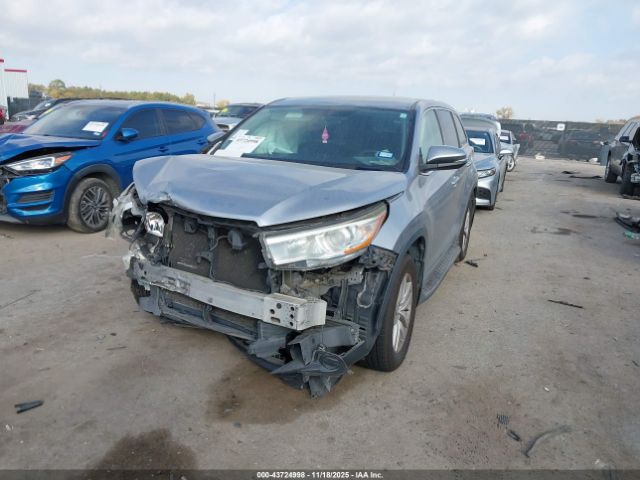 Toyota Highlander Le V6 Image 13