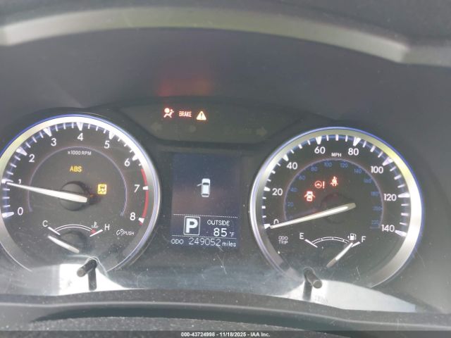 Toyota Highlander Le V6 Image 16