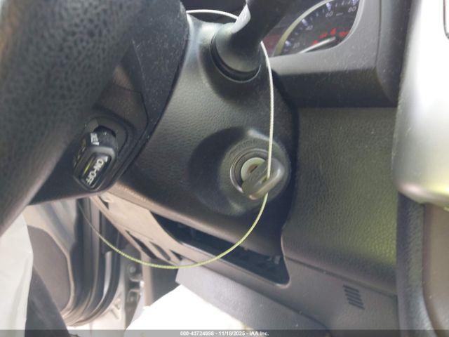 Toyota Highlander Le V6 Image 3