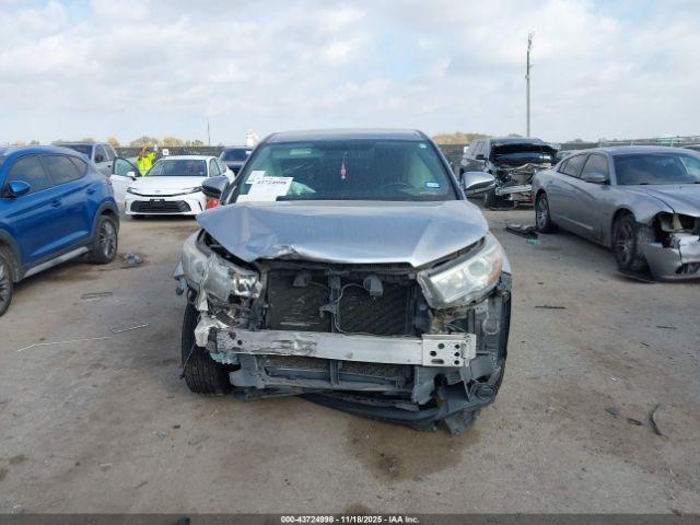 Toyota Highlander Le V6 Image 7