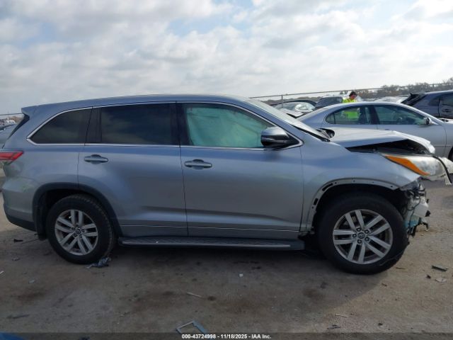 Toyota Highlander Le V6 Image 6