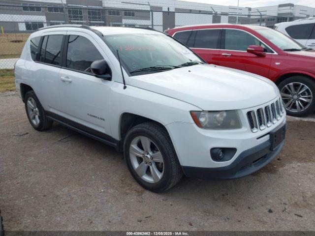  Salvage Jeep Compass