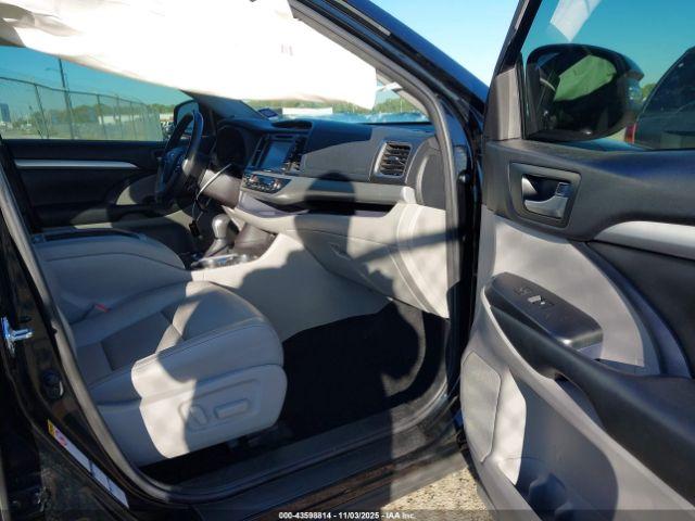 Toyota Highlander Xle Image 7