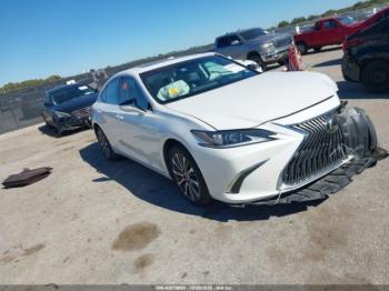  Salvage Lexus Es
