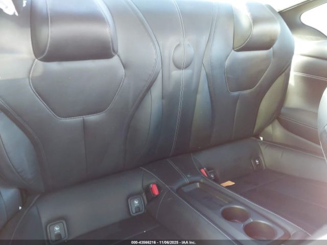 INFINITI Q60 2.0t Image 4