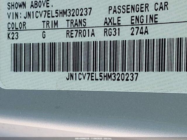 INFINITI Q60 2.0t Image 8